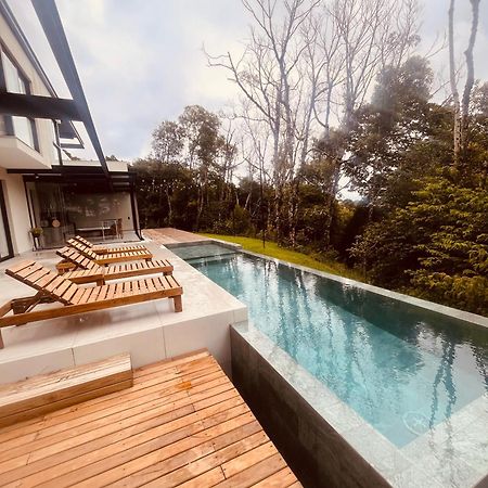 Paraiso Em Rancho Queimado Com Piscina Aquecida المظهر الخارجي الصورة